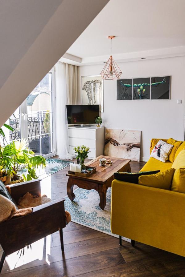 Apartament Dobre Miejsce Ustrzyki Dolne Exteriör bild