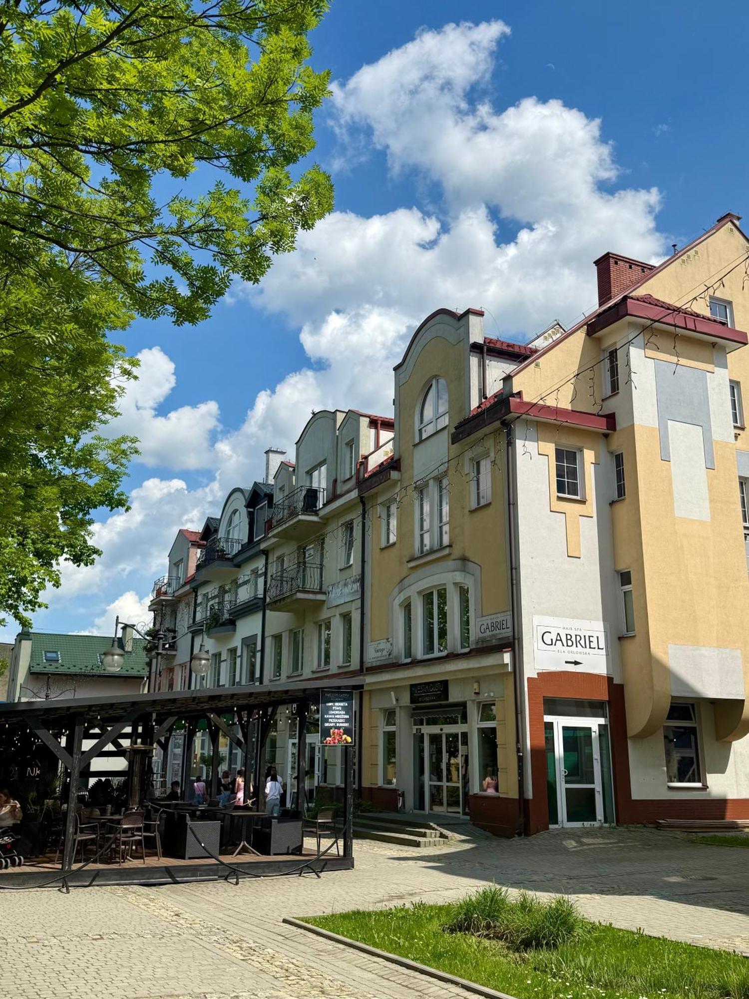 Apartament Dobre Miejsce Ustrzyki Dolne Exteriör bild